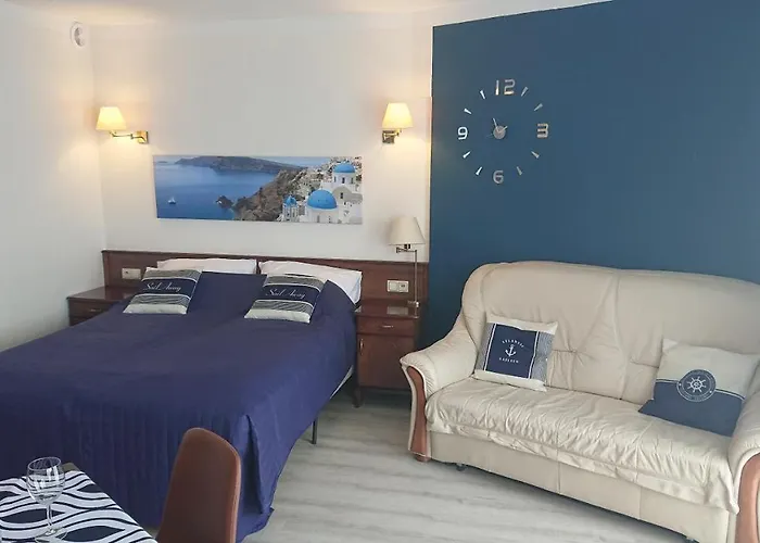 Santorini Kasprowicza 12a 440 Kolberg